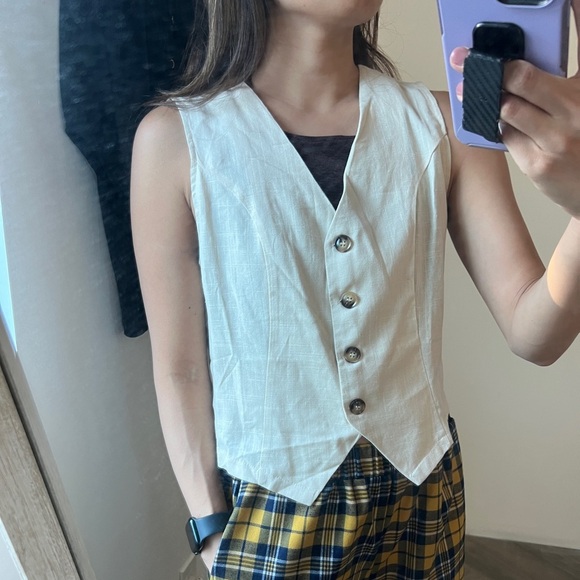 Cream Button-Up Vest - Picture 1 of 5
